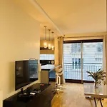 Charming Apartement Near Eiffel Tour