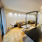 Charming Apartement Near Eiffel Tour